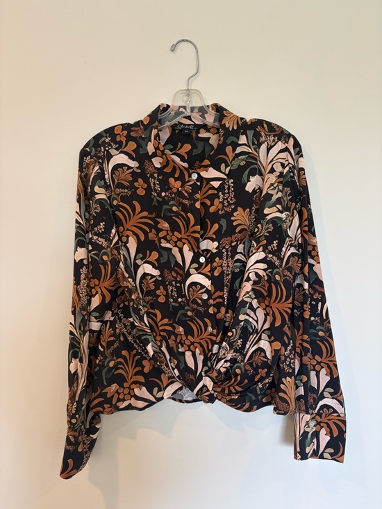 CHARLIE B Tops - Charlie B Floral Twist Front Blouse Size Large Boho Top